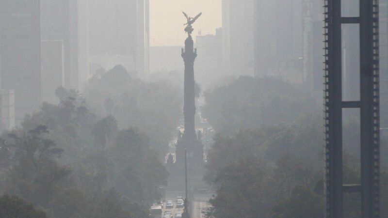 Las autoridades activan la contingencia ambiental por el exceso de ozono en el Valle de México