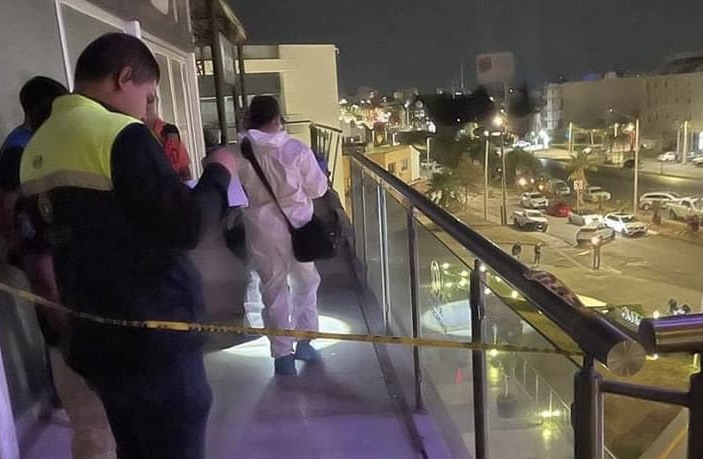 Tragedia: Un grupo de jóvenes caen del tercer piso en un antro de San Luis Potosí