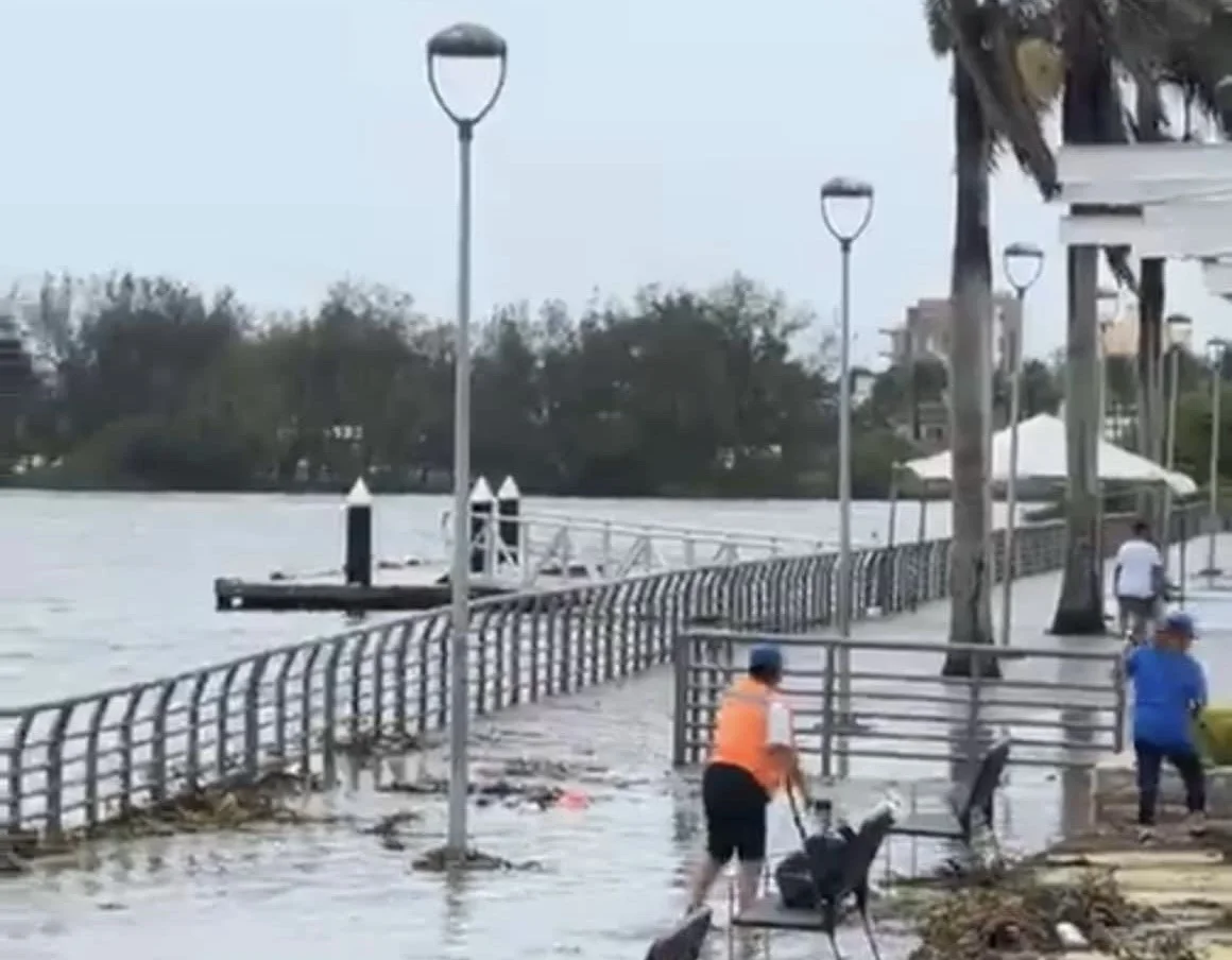 Se desborda la Laguna del Carpintero en Tampico