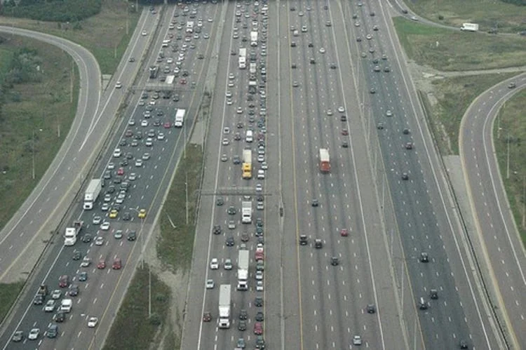 La carretera con más carriles del planeta, la carretera Katy Freeway
