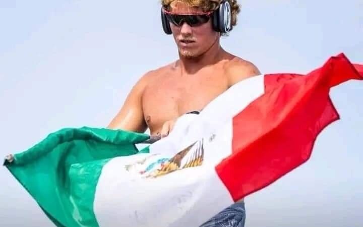 El mexicano Alan Cleland Campeón de los Juegos Mundiales de Surf va por el oro a Paris 2024