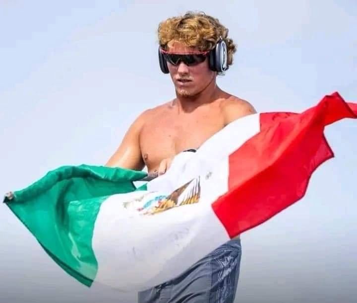 El mexicano Alan Cleland Campeón de los Juegos Mundiales de Surf va por el oro a Paris 2024
