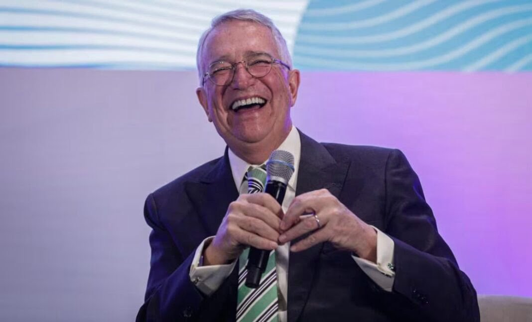 Ricardo Salinas presume la nueva planta de Italika, “Yo si le cumplí a México”