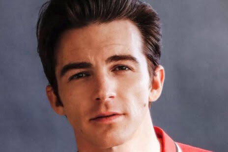 ¡Drake Bell sorprende a los académicos con su visita!
