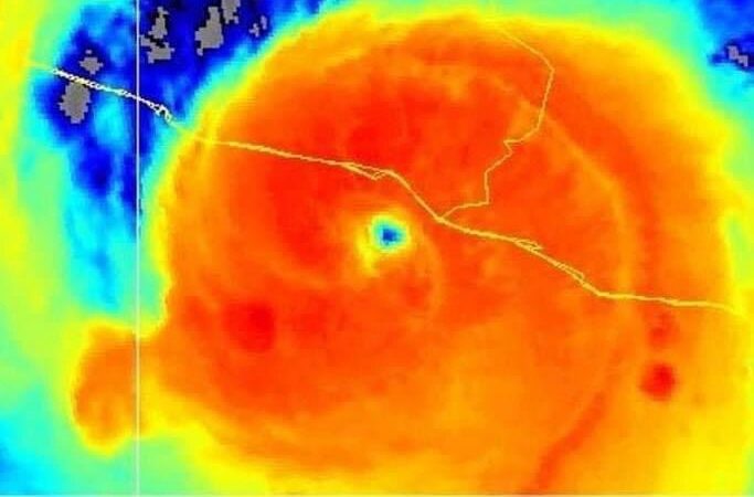 “John” ya es un poderoso huracán categoría 3&nbsp;y se aproxima a los estados de Guerrero y Oaxaca