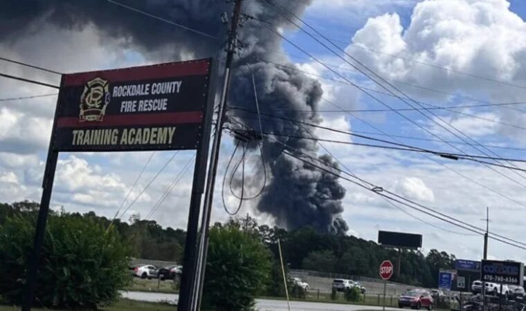 Incendio en un laboratorio químico en la planta de BioLab en Conyers, Georgia provoca evacuaciones y cierre de carreteras
