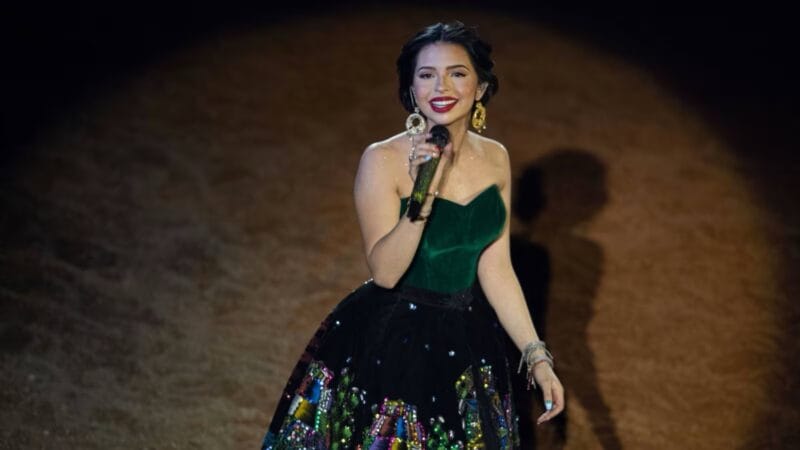 ¿Ángela Aguilar pierde título de ‘Mujer del año’? Revista que la propuso eliminó el anuncio de su nominación