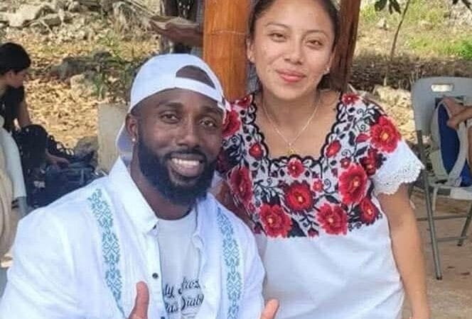 Randy Arozarena convive con las Diablillas Mestizas de Hondzonot