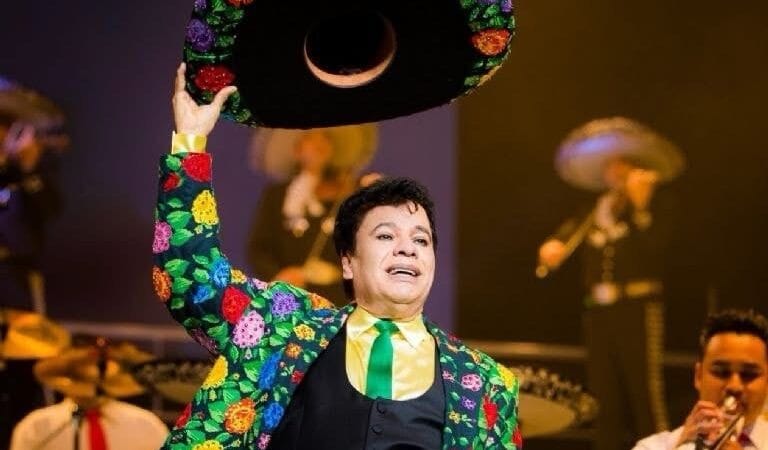 Juan Gabriel regresa en 2025 con nuevo disco de duetos