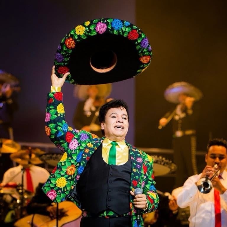 Juan Gabriel regresa en 2025 con nuevo disco de duetos