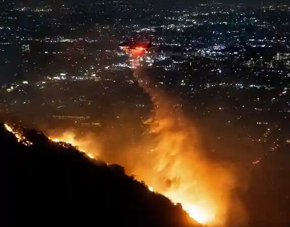 Famosos de Hollywood pierden sus mansiones por incendios en Los Ángeles