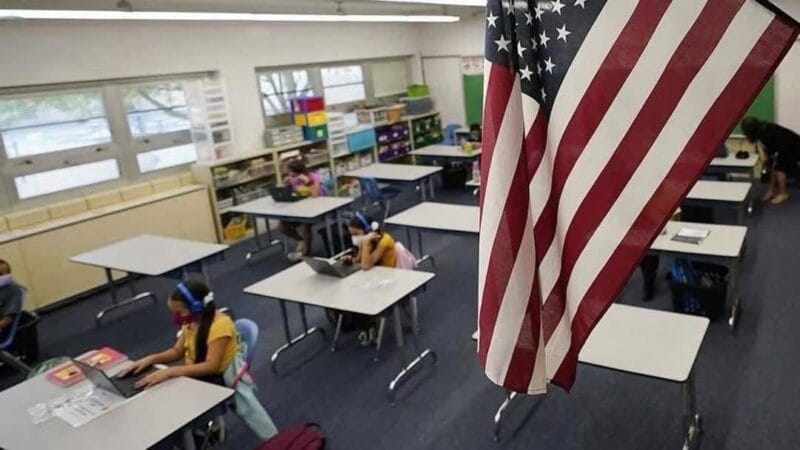 Niegan el acceso a personal de Migración en una escuela de Estados Unidos