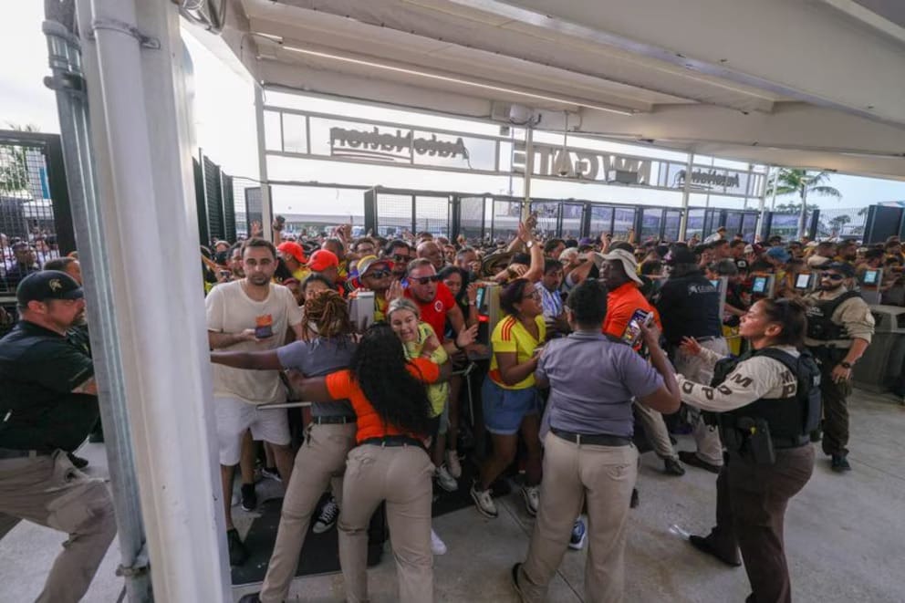 Colombianos que se colaron en la final de Copa América 2024 serían deportados por Trump
