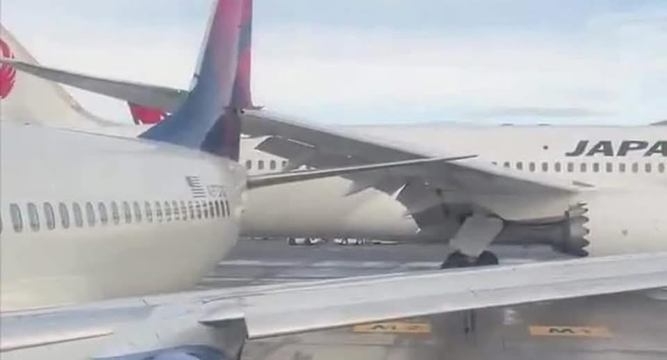 Avión choca contra otro que se dirigía a México en el Aeropuerto de Seattle