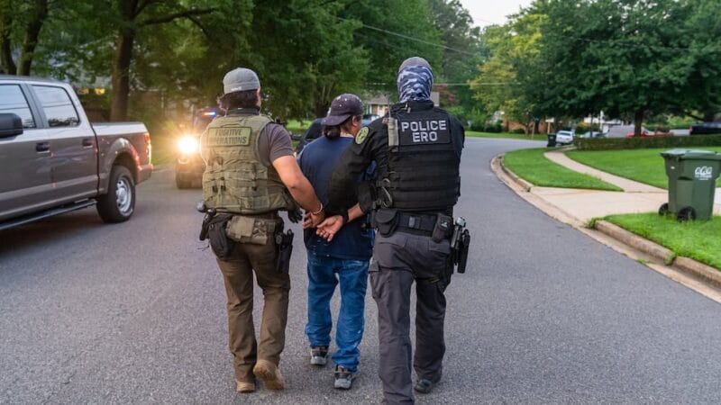 El racismo no se esconde en Estados Unidos: mil dólares por señalar a un migrante indocumentado