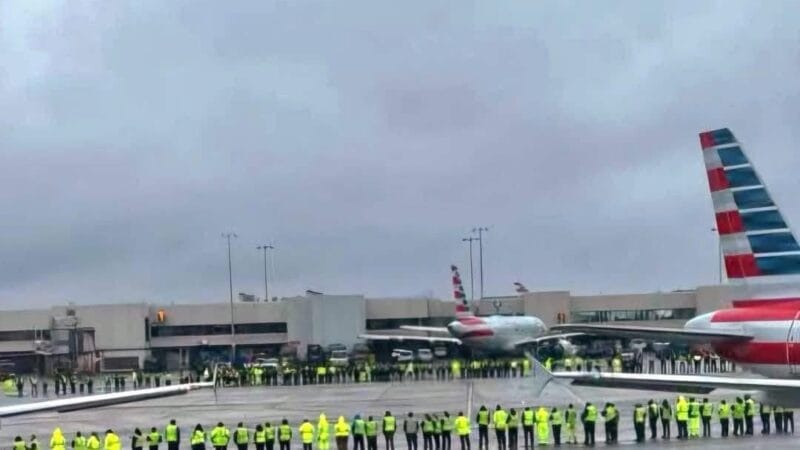 American Airlines rinde homenaje a Ian Epstein, TCP que perdió la vida en el accidente de Washington