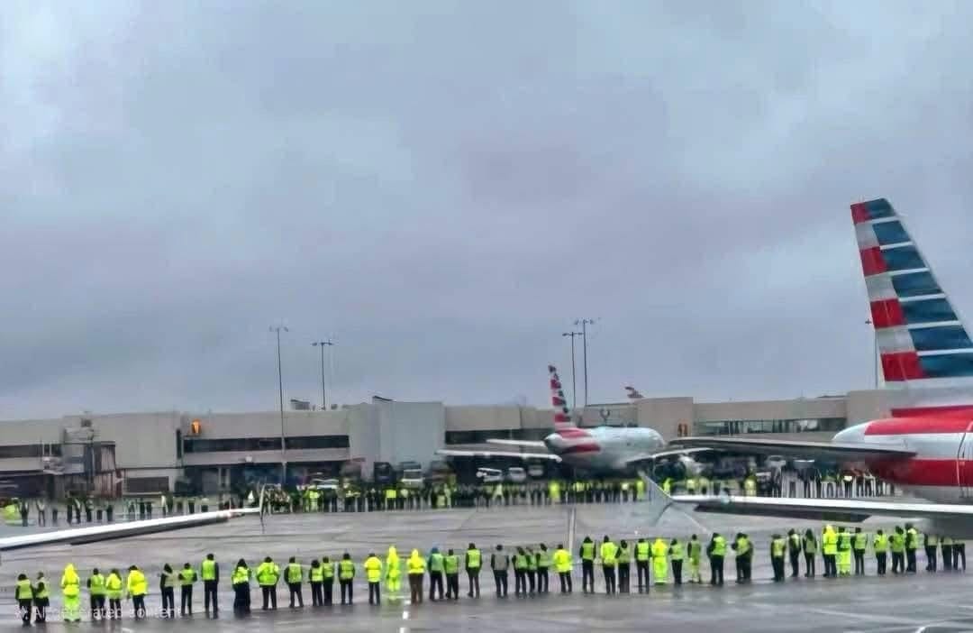 American Airlines rinde homenaje a Ian Epstein, TCP que perdió la vida en el accidente de Washington