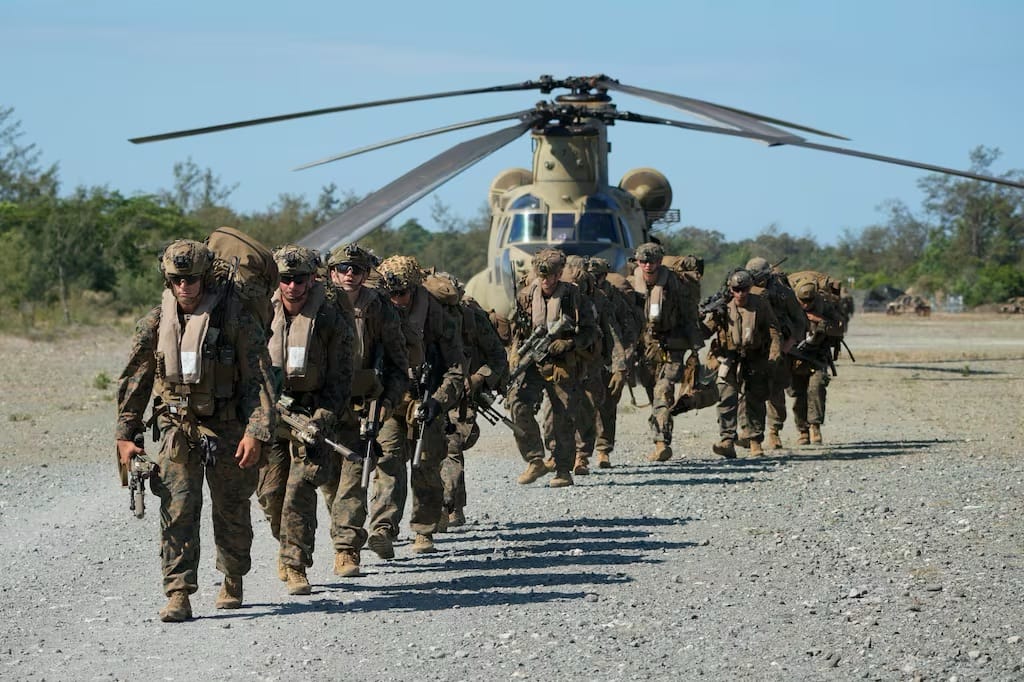 México autoriza la entrada de militares estadounidenses al país