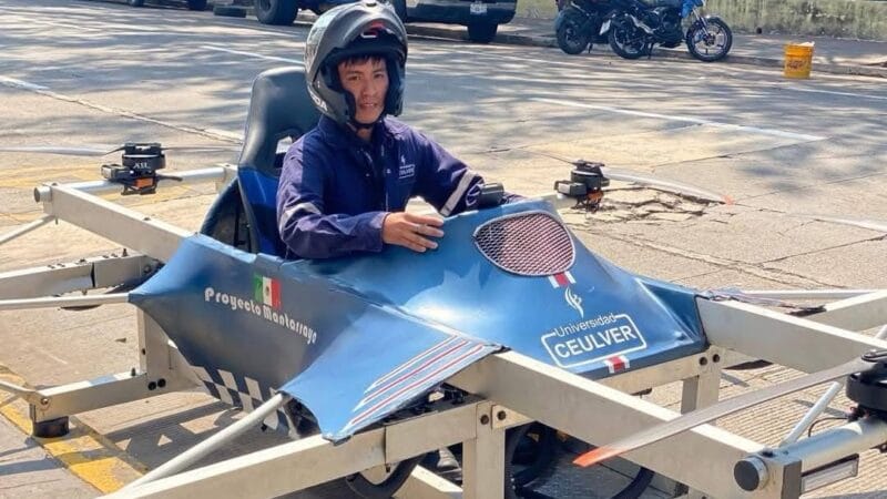 Estudiantes de Veracruz crean el primer auto volador en México: «Mantarraya»&nbsp;