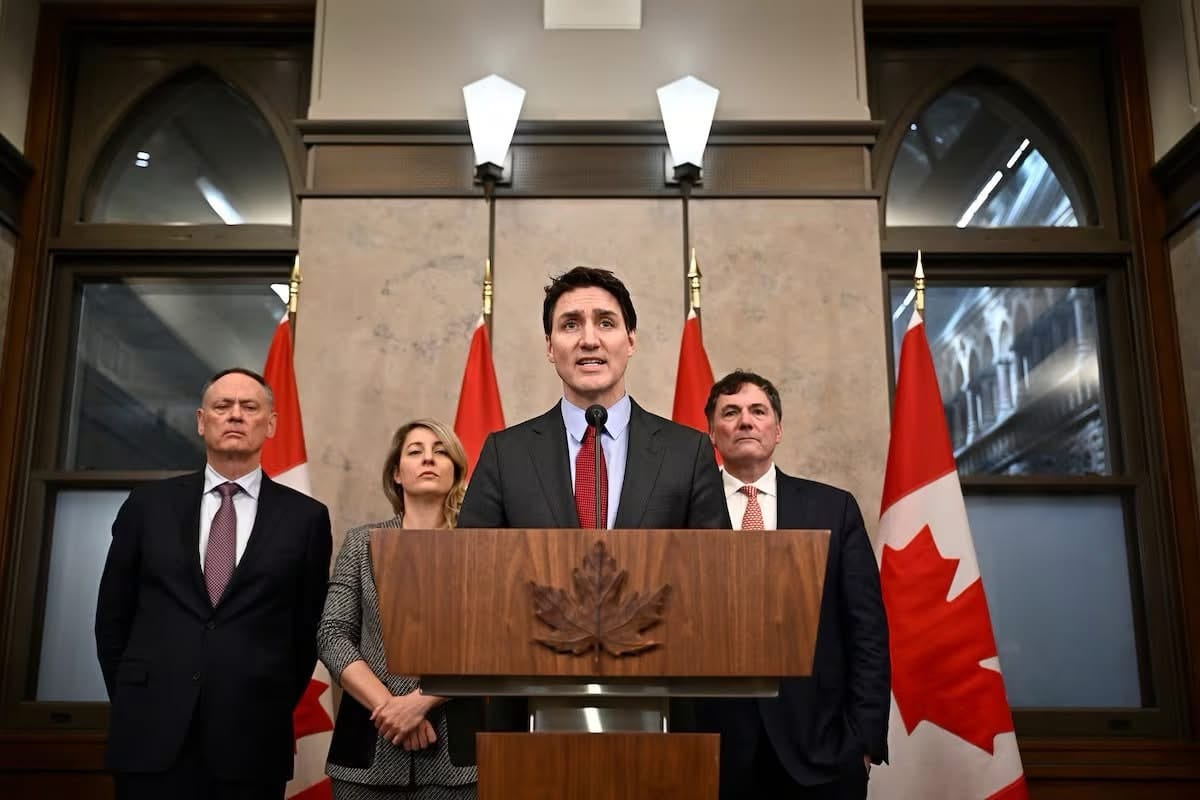 Trudeau responde a la «guerra comercial» de Trump con aranceles del 25% y advierte : «Va a ser difícil»