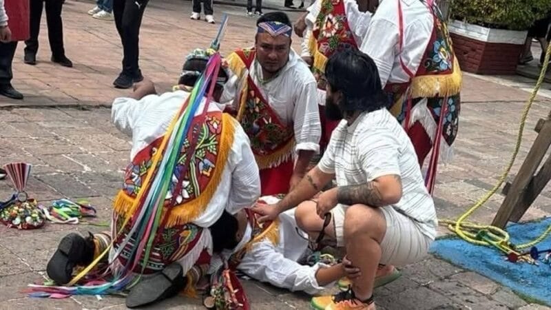 CaevVolador de Papantla en Xochimilco
