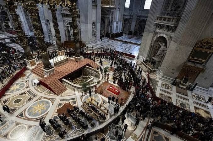 Unos 50 jefes de Estado y 10 reyes asistirán al funeral del Papa Francisco