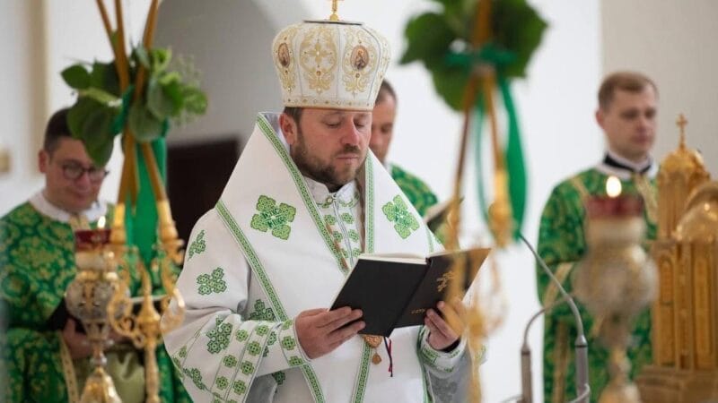 El es Mykola Bychok, el cardenal más joven en participar en el cónclave para elegir al nuevo Papa