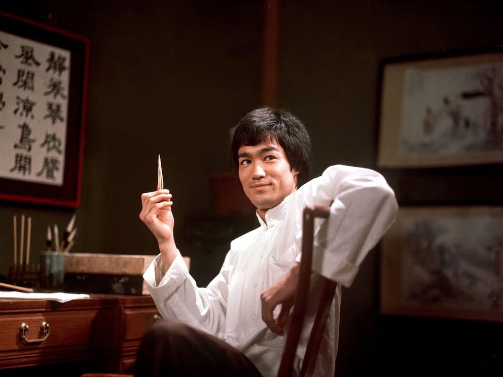 Los 3 libros de filosofía que inspiraron a Bruce Lee y lo convirtieron en leyenda: “Sé como el agua, amigo”
