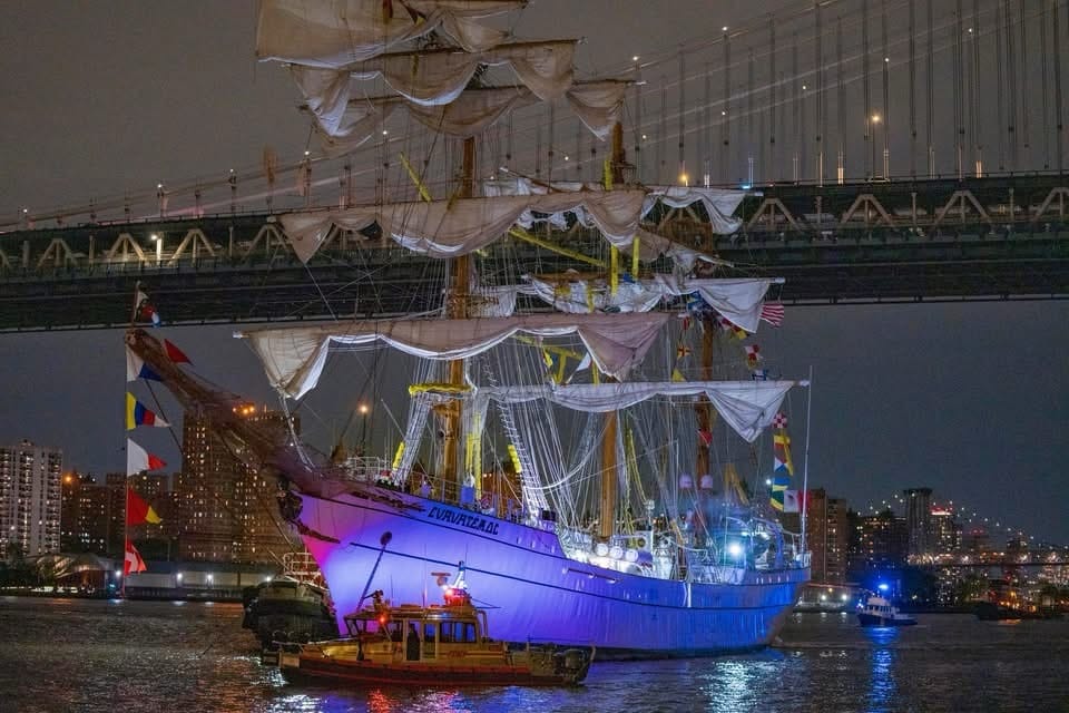“Accidente del buque Cuauhtémoc pudo ser ocasionado por errores de maniobras por parte del remolcador y fallas del propio puerto de NY”