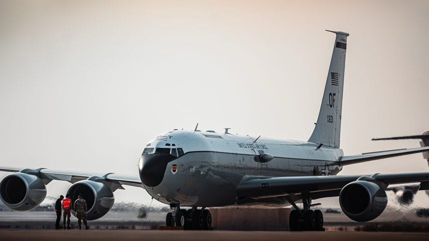 EEUU despliega avión de detección nuclear WC-135R después de manifestar su apoyo a Israel
