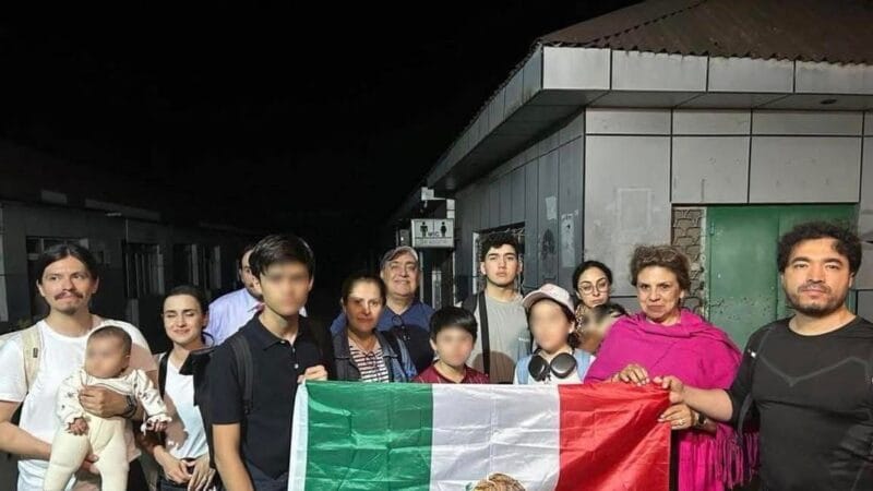 México evacúa a 18 nacionales de Irán a Azerbaiyán ante escalada del conflicto con Israel