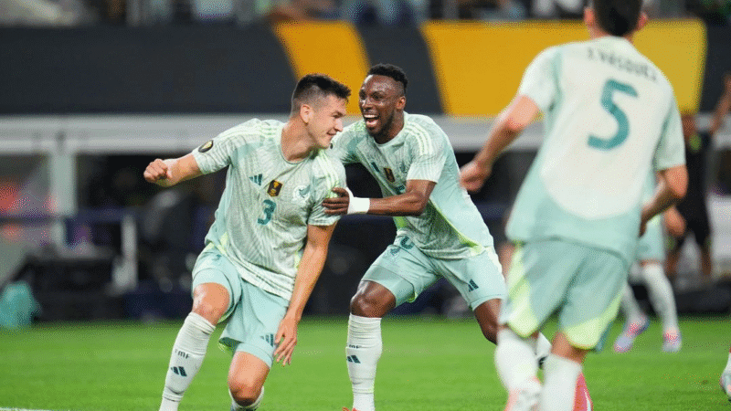 México vence a Surinam y asegura boleto a cuartos de final de Copa Oro