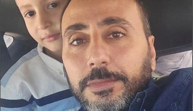 La historia del periodista Yousef Sharaf de Gaza; lo perdió todo en la guerra