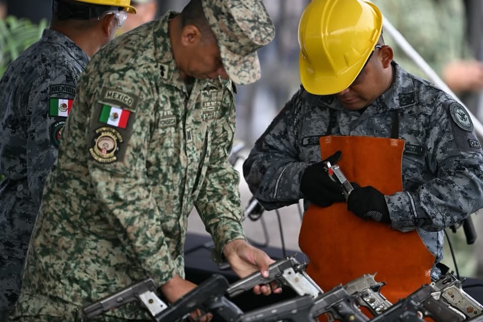 Destruyen armas en México en el Día Internacional para la Destrucción de Armas de Fuego