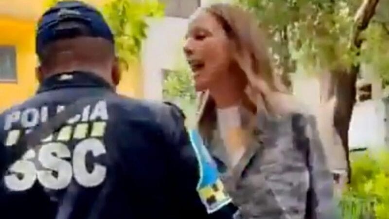 Senadora propuso quitar residencia y VISA a extranjeros que insulten o discriminen en México