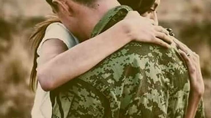 Un militar busca una novia que comprenda su estilo de vida