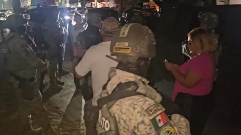 Militares roban miles de pesos y dólares en Tamaulipas; tras persecución, ciudadanos los acorralan