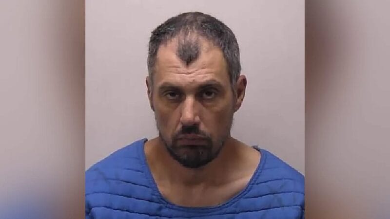 Revelan identidad de sospechoso de apuñalamiento masivo en Walmart de Michigan