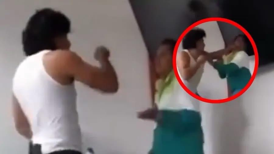 «¡Vuélvete a burlar!» Alumno golpea a su maestro en salón de clases en Hidalgo