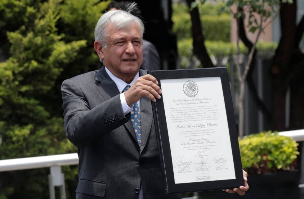 El 8 de agosto de 2018, Andrés Manuel López Obrador recibió la constancia como Presidente Electo con el respaldo de más de 30 millones de votos