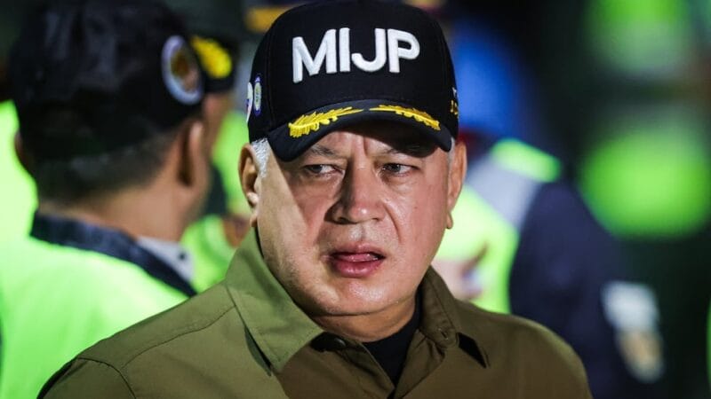 Cabello advierte a María Corina Machado: “Si nos aprietan, nosotros la apretamos a ella”