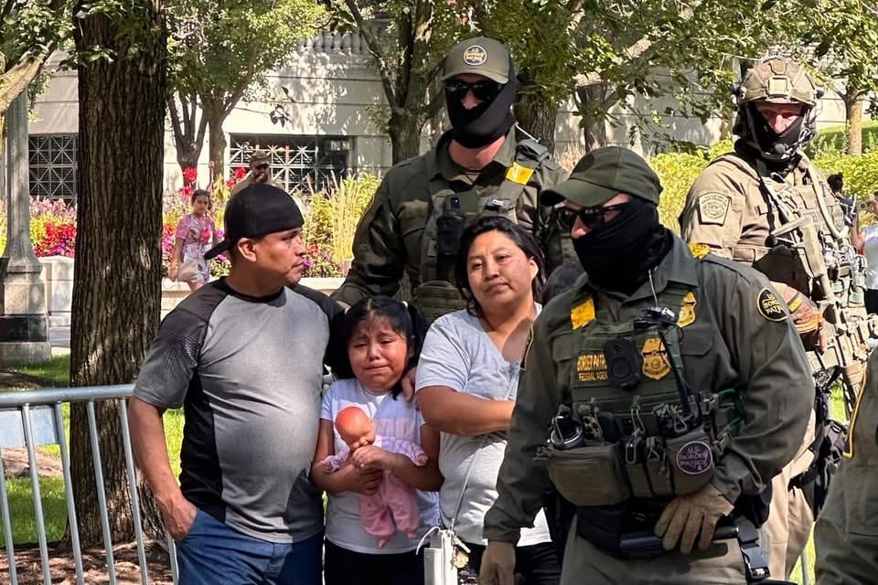 Familia detenida por la migra en Chicago mientras paseaba por un parque es de Guatemala