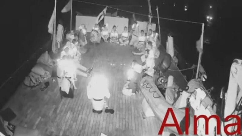 Flotilla humanitaria a Gaza declara estado de emergencia: está rodeada por buques de guerra israelíes