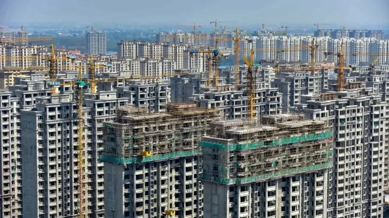 Evergrande: qué ha llevado a que el 90% de los ciudadanos chinos sean propietarios de sus casas (y cómo influye en la crisis de la segunda inmobiliaria del país)