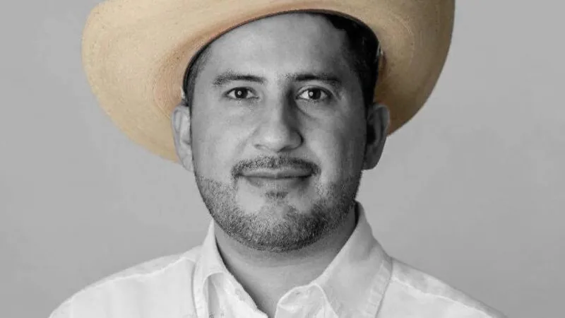 Muere Carlos Manzo alcalde de Uruapan tras ataque en festival