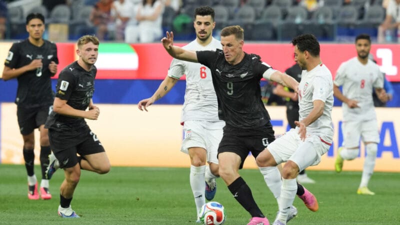 Irán y Nueva Zelanda firman un electrizante empate en su debut mundialista